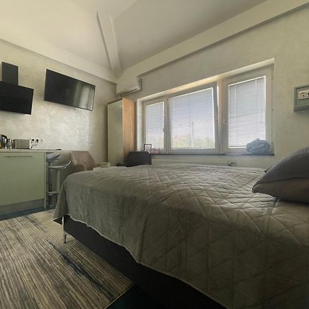 Tona - Miran Apartman - Parking - Samostalna Prijava Karlovac Buitenkant foto