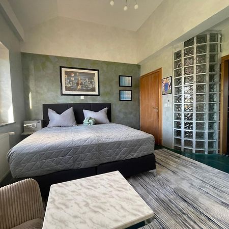 Tona - Miran Apartman - Parking - Samostalna Prijava Karlovac Buitenkant foto