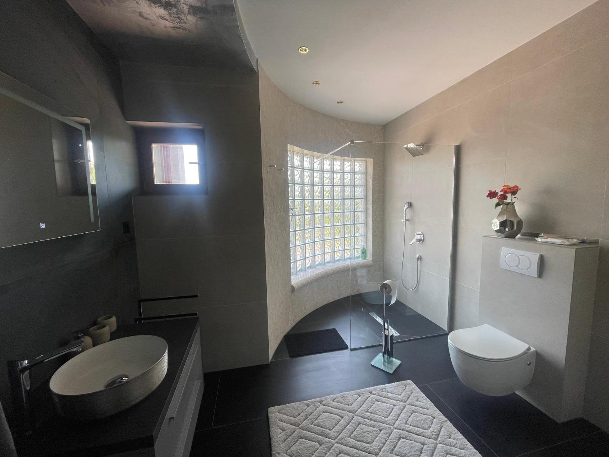 Tona - Miran Apartman - Parking - Samostalna Prijava Karlovac Buitenkant foto