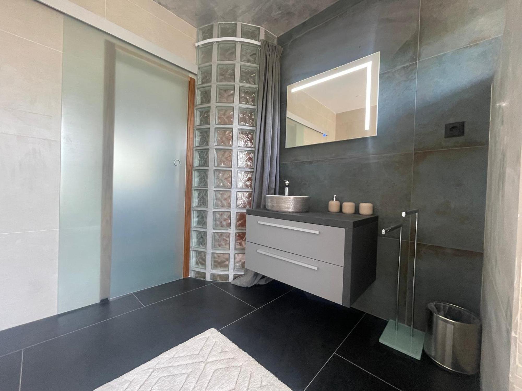 Tona - Miran Apartman - Parking - Samostalna Prijava Karlovac Buitenkant foto